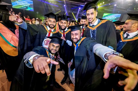 SAT GRAD (6)
