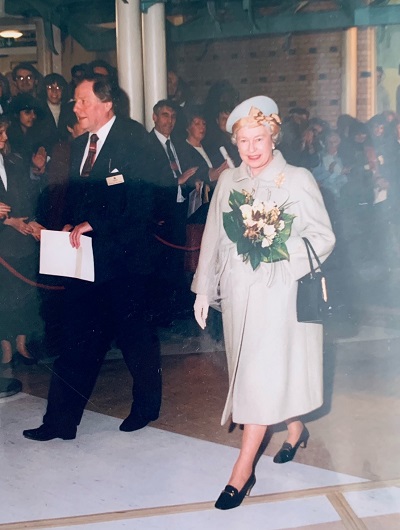 KENNETH BARKER - QUEEN VISIT main